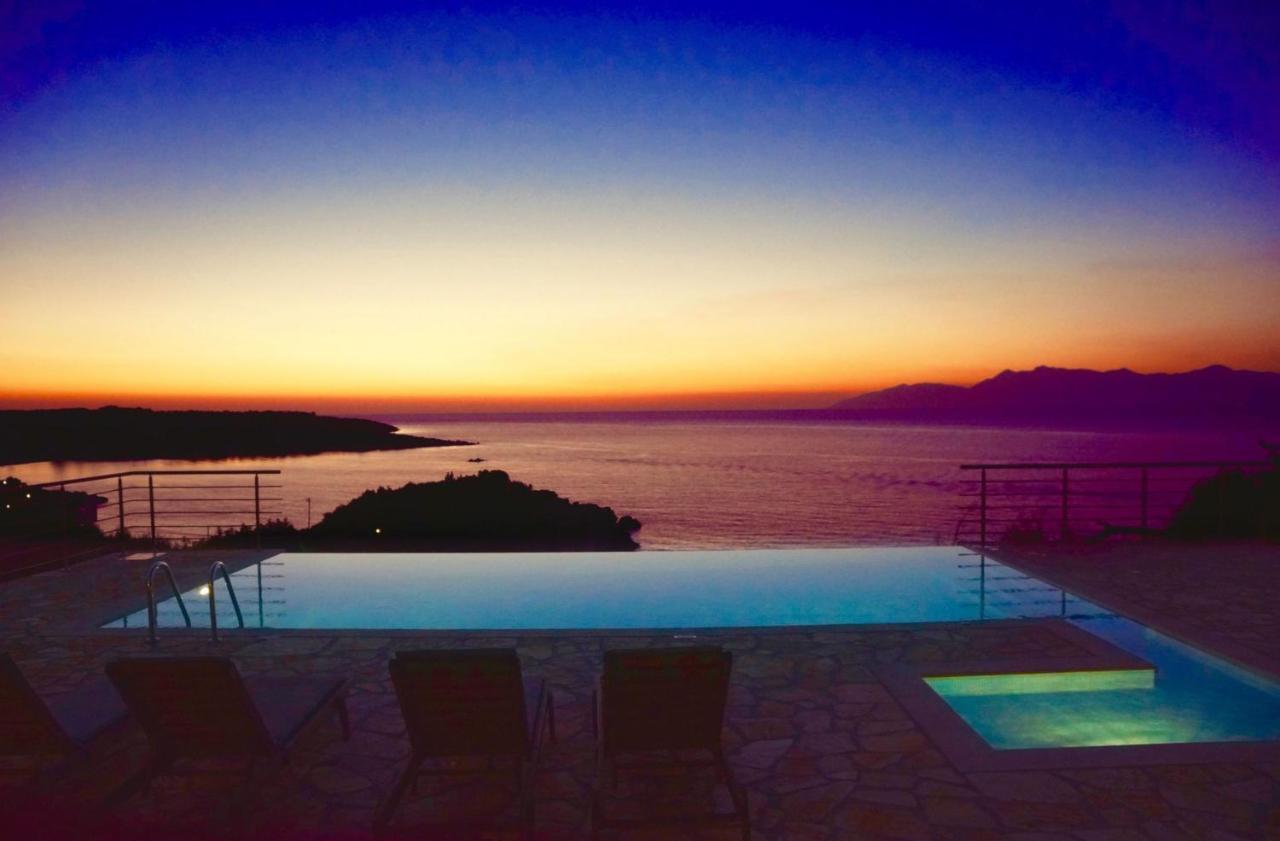 Beachfront Villa Seasun By Posarellivillas Agios Spyridon  Exterior photo