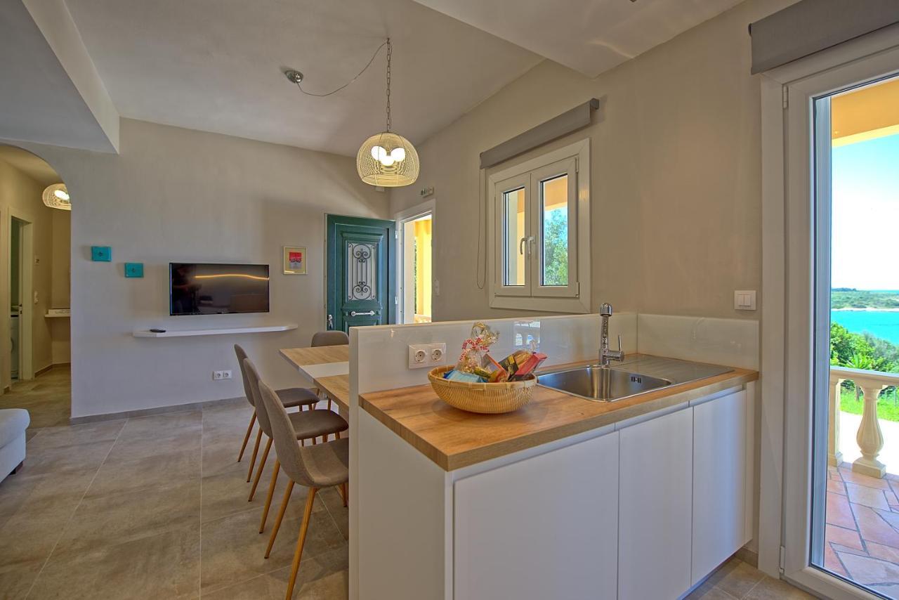 Beachfront Villa Seasun By Posarellivillas Agios Spyridon  Exterior photo