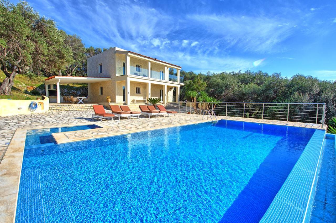Beachfront Villa Seasun By Posarellivillas Agios Spyridon  Exterior photo