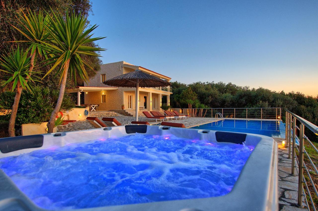 Beachfront Villa Seasun By Posarellivillas Agios Spyridon  Exterior photo