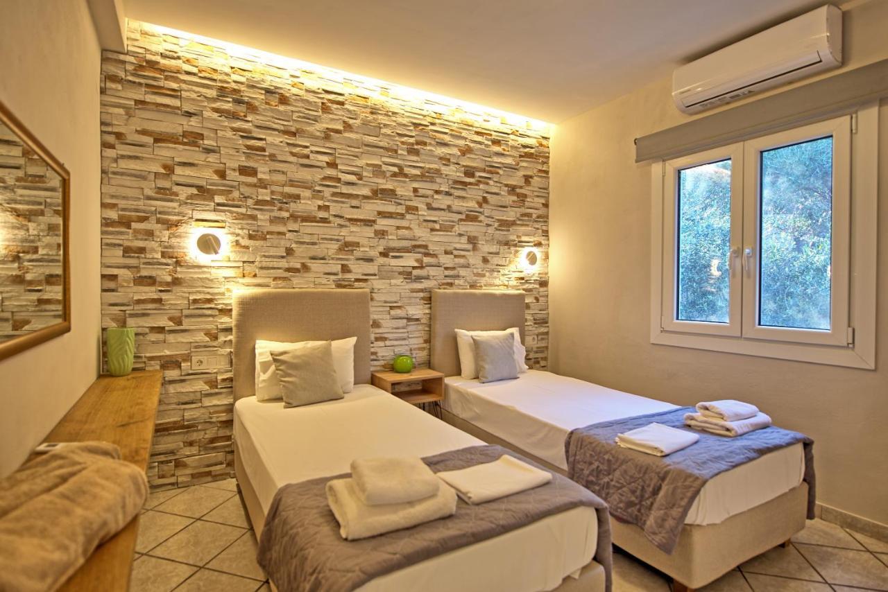 Beachfront Villa Seasun By Posarellivillas Agios Spyridon  Exterior photo