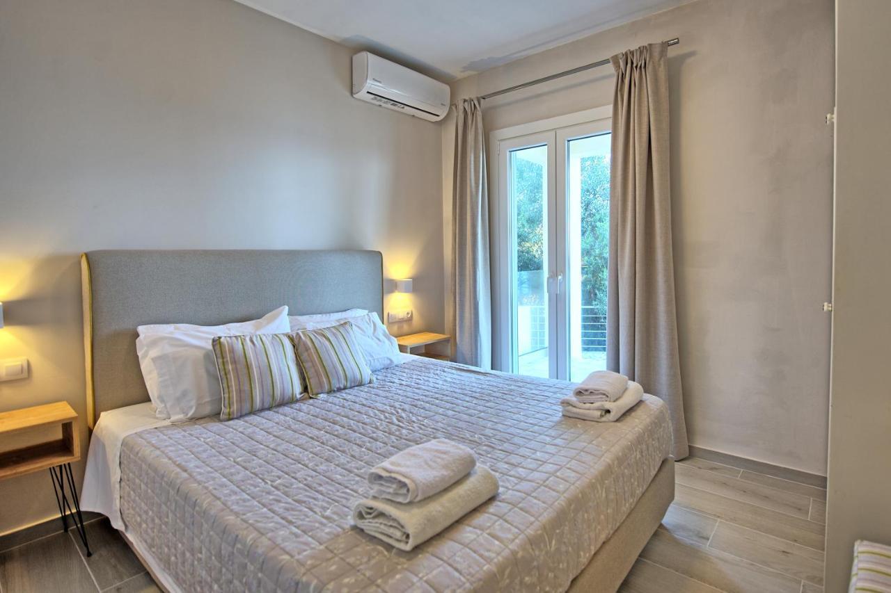Beachfront Villa Seasun By Posarellivillas Agios Spyridon  Exterior photo