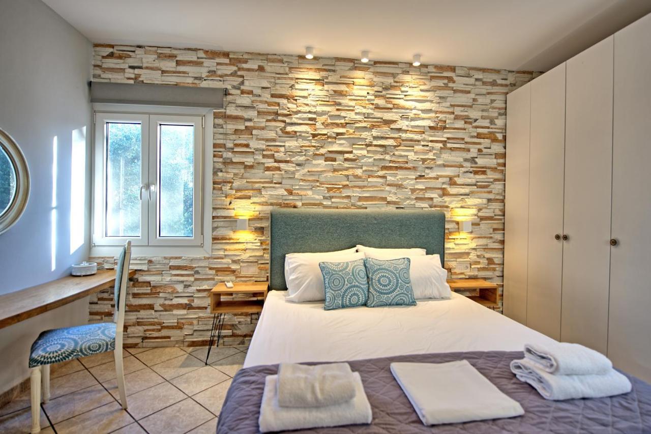 Beachfront Villa Seasun By Posarellivillas Agios Spyridon  Exterior photo