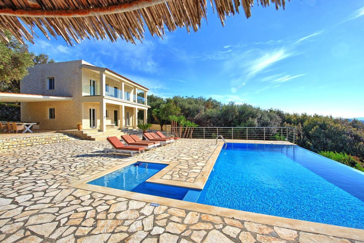 Beachfront Villa Seasun By Posarellivillas Agios Spyridon  Exterior photo